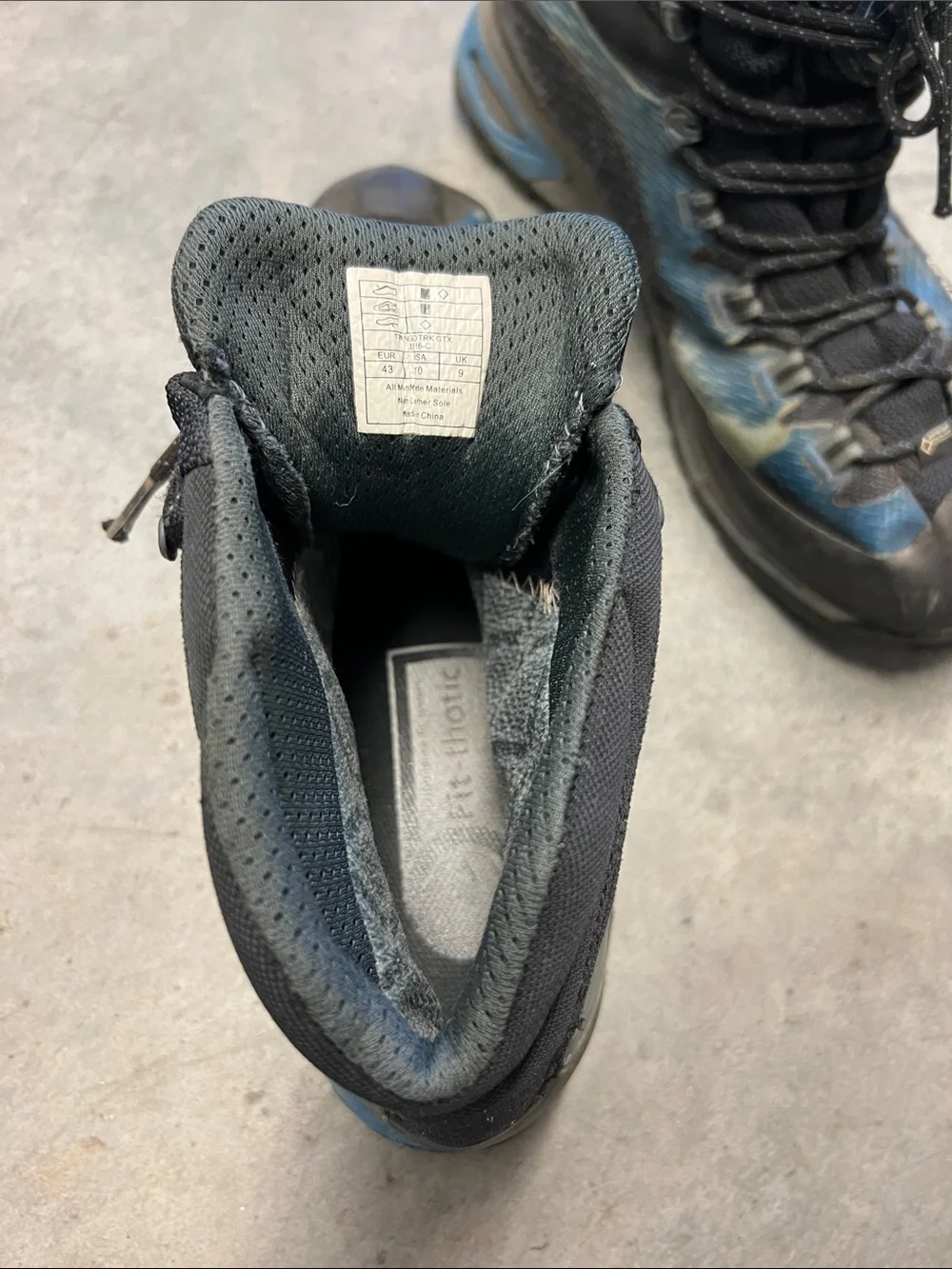 La Sportiva Men's Blue and Black Trail Mountaineering Boots size 10
